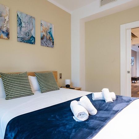 Elegant Duplex 3 Master Bedrooms And Private Seville Exterior photo