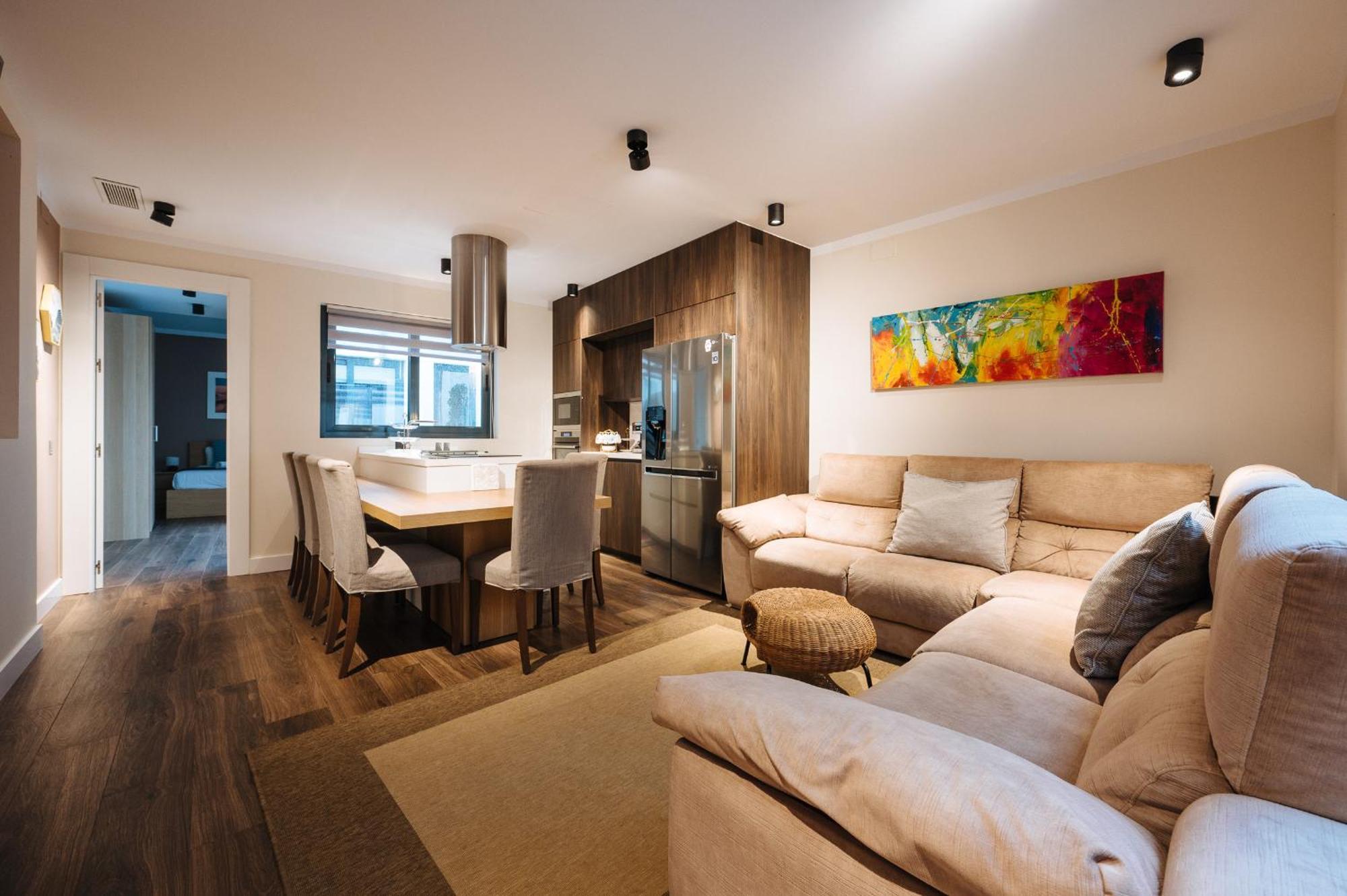 Elegant Duplex 3 Master Bedrooms And Private Seville Exterior photo