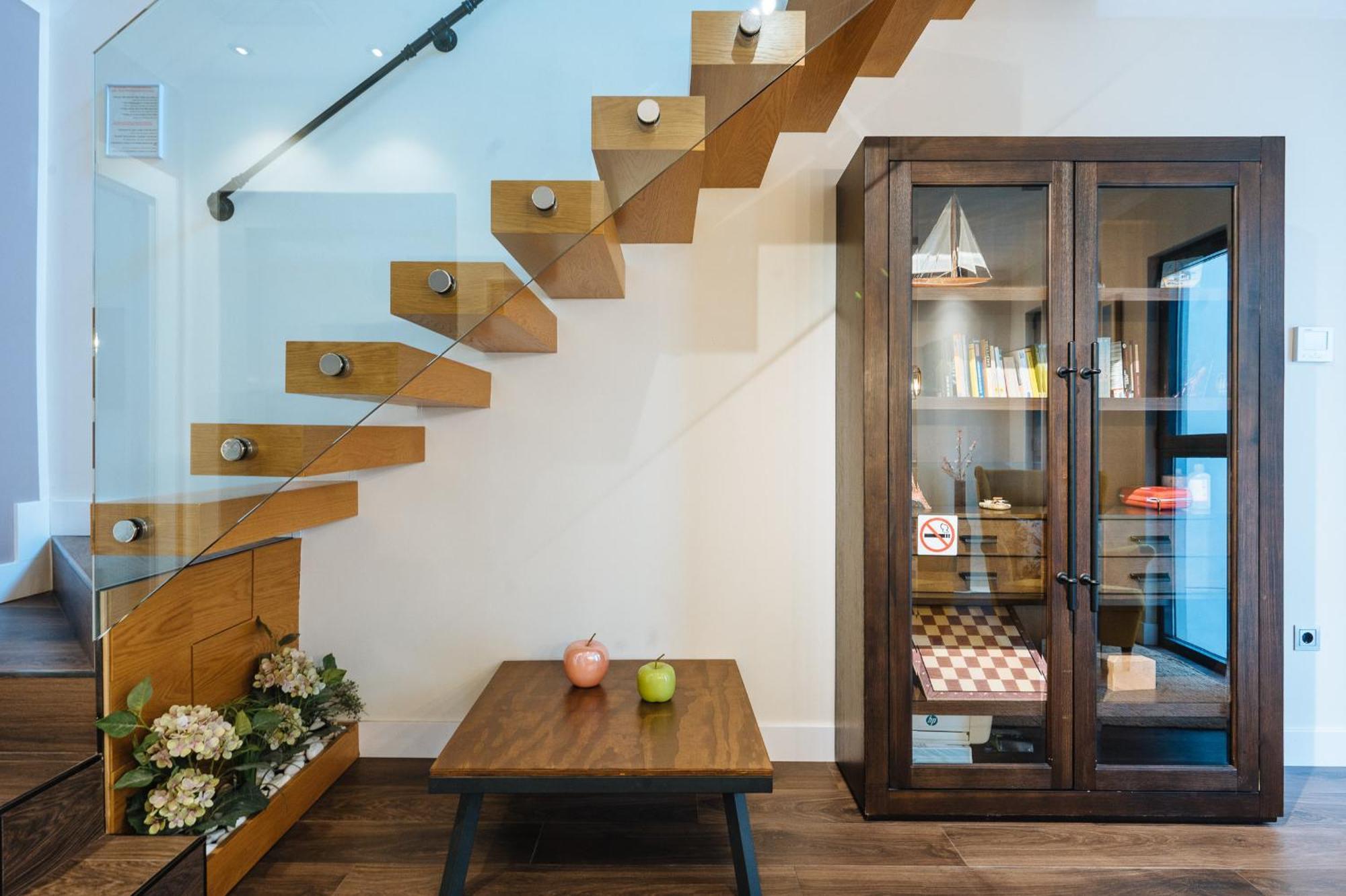 Elegant Duplex 3 Master Bedrooms And Private Seville Exterior photo