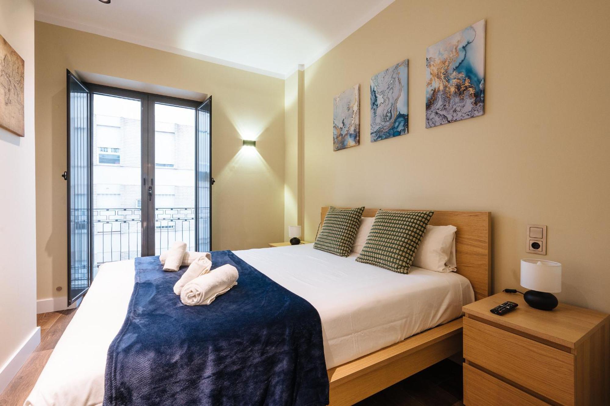 Elegant Duplex 3 Master Bedrooms And Private Seville Exterior photo
